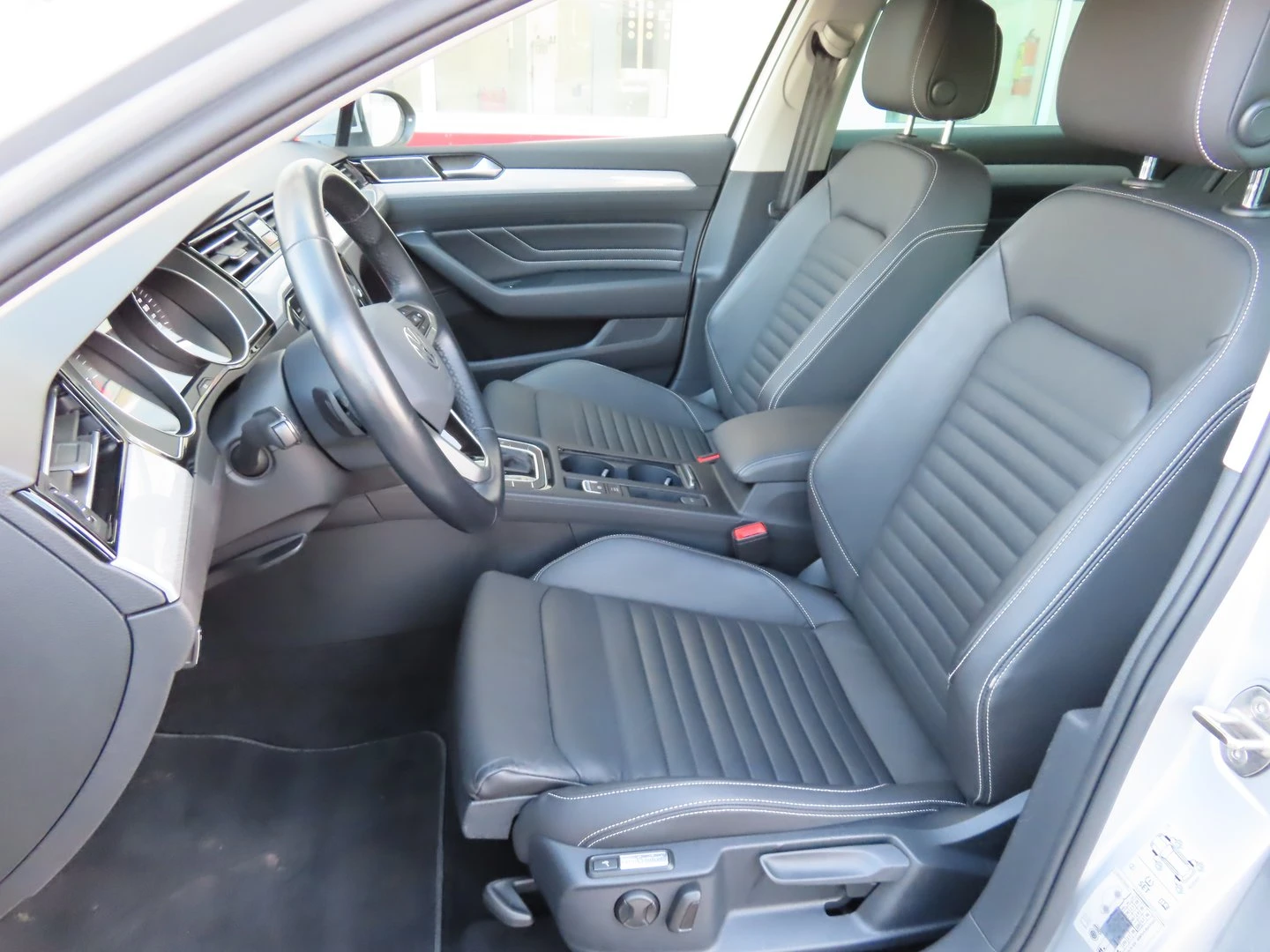 VW Passat VW Passat Var. Business 2.0 TDI SCR DSG | Mobile.bg � ����������� 6