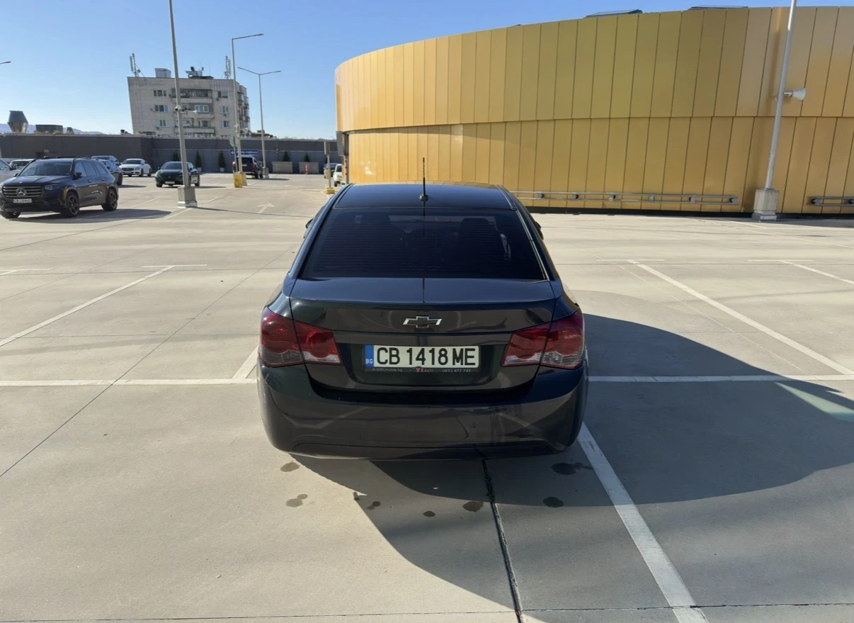 Chevrolet Cruze LT (J300) Автоматик, 151кс. - изображение 2