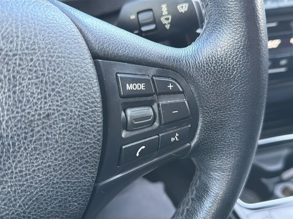 BMW 320 * 320i xDrive clean carfax heated leather seats *  | Mobile.bg � ����������� 13