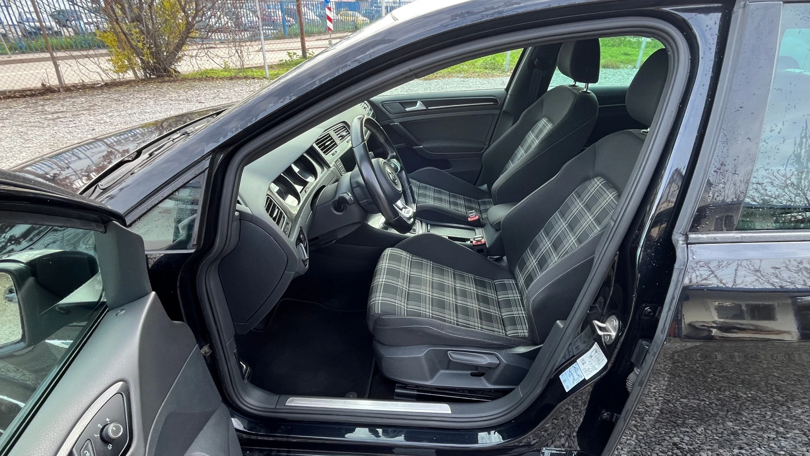 VW Golf 2.0 TDI GTD   - изображение 9