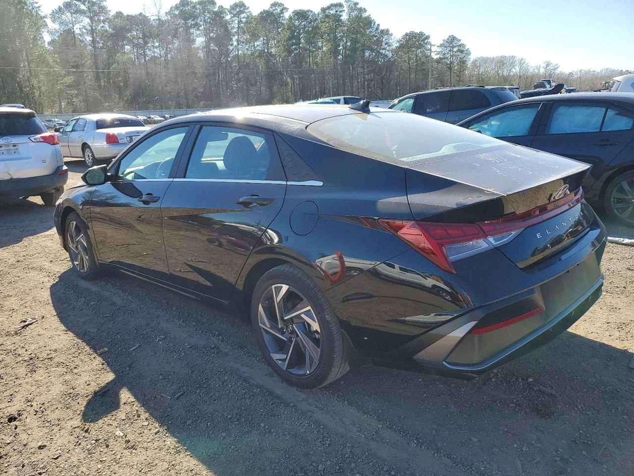 Hyundai Elantra 2l Sel - изображение 2