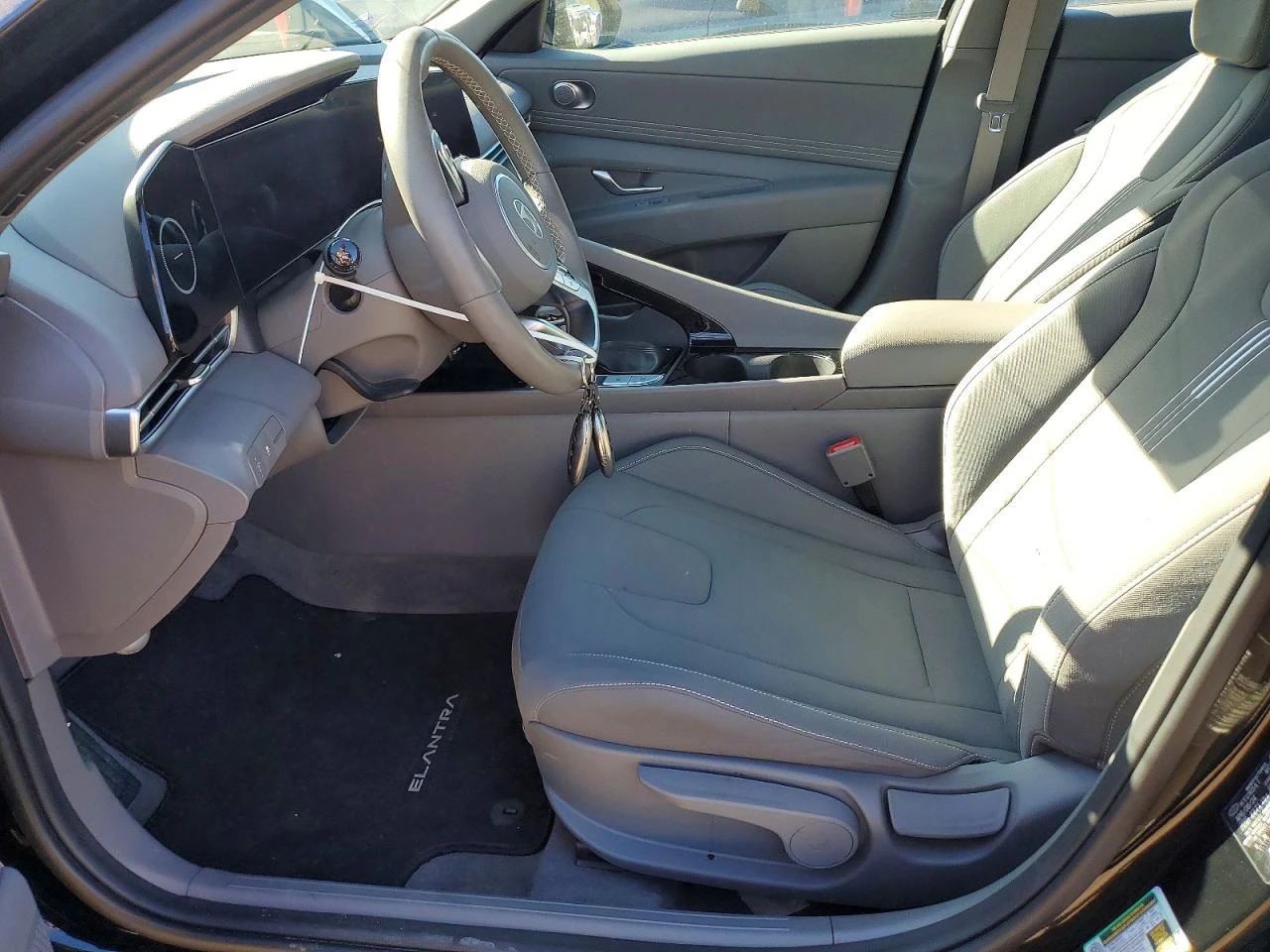 Hyundai Elantra 2l Sel - изображение 7