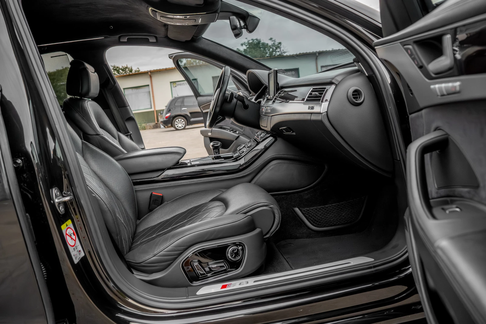 Audi S8 PLUS , снимка 14 - Автомобили и джипове - 54144007