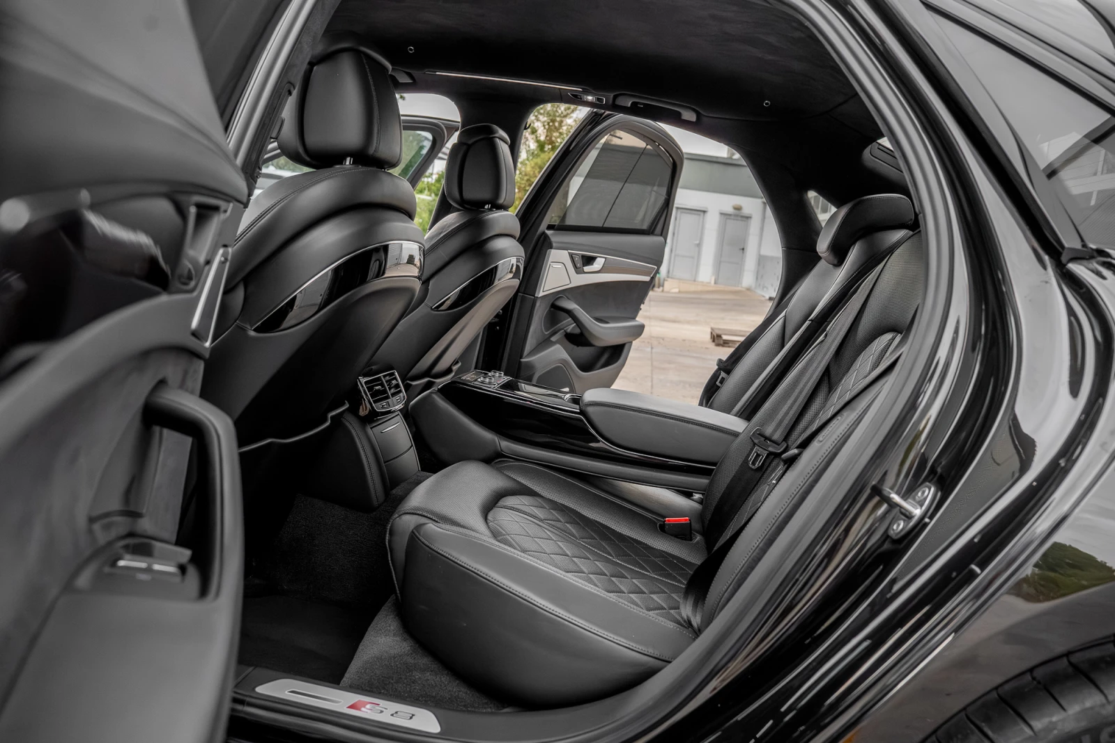Audi S8 PLUS , снимка 16 - Автомобили и джипове - 54144007