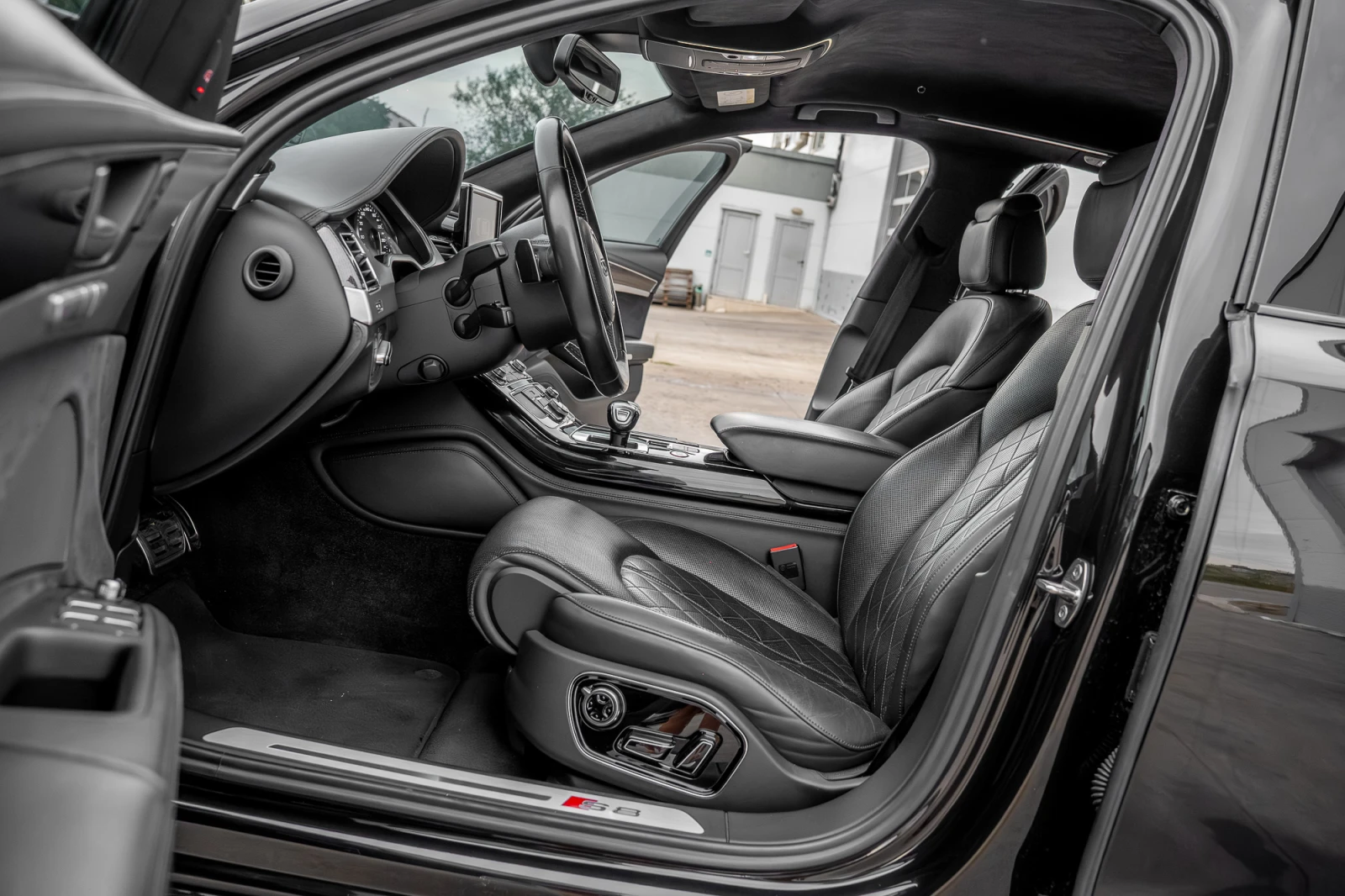 Audi S8 PLUS , снимка 15 - Автомобили и джипове - 54144007