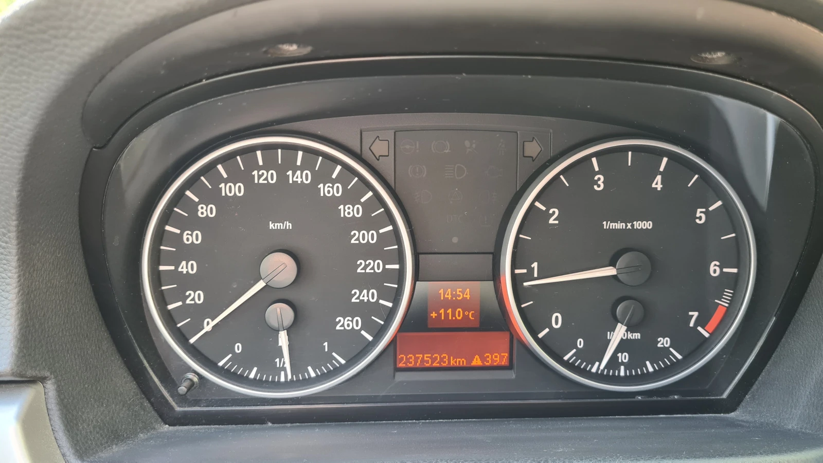 BMW 318, снимка 10 - Автомобили и джипове - 54313538