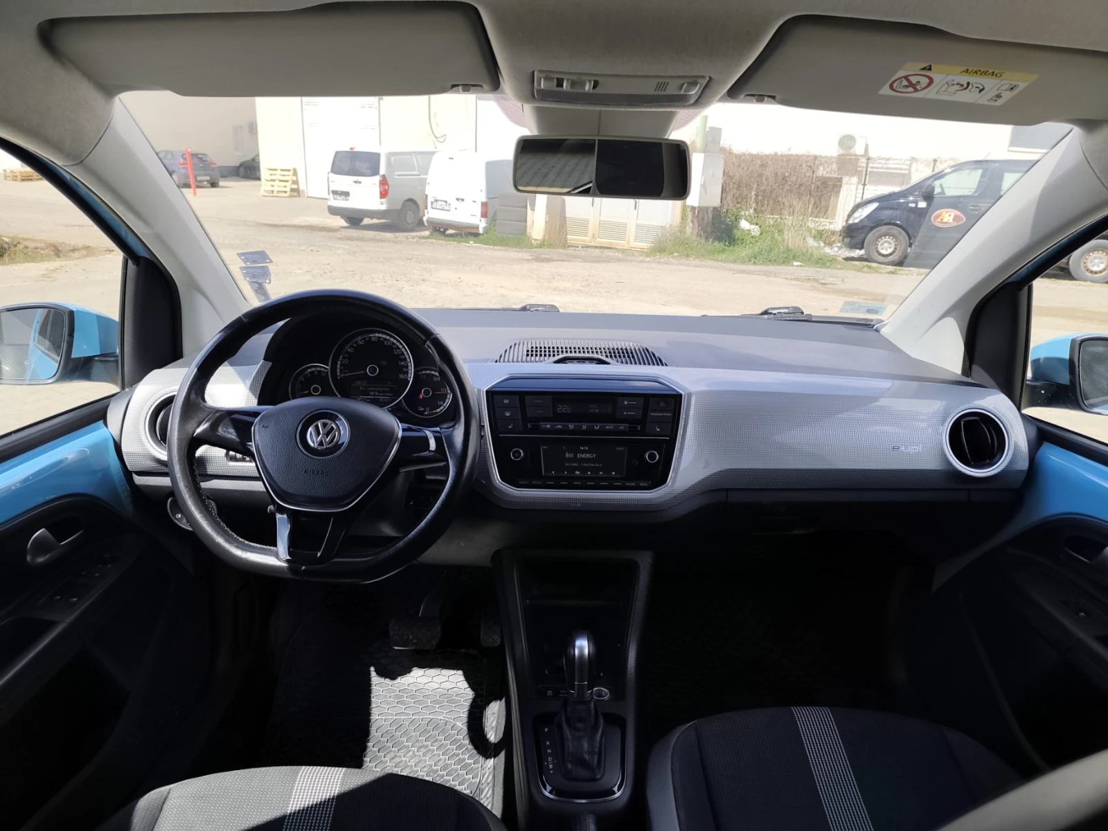 VW Up 16.7kW, снимка 8 - Автомобили и джипове - 54352551
