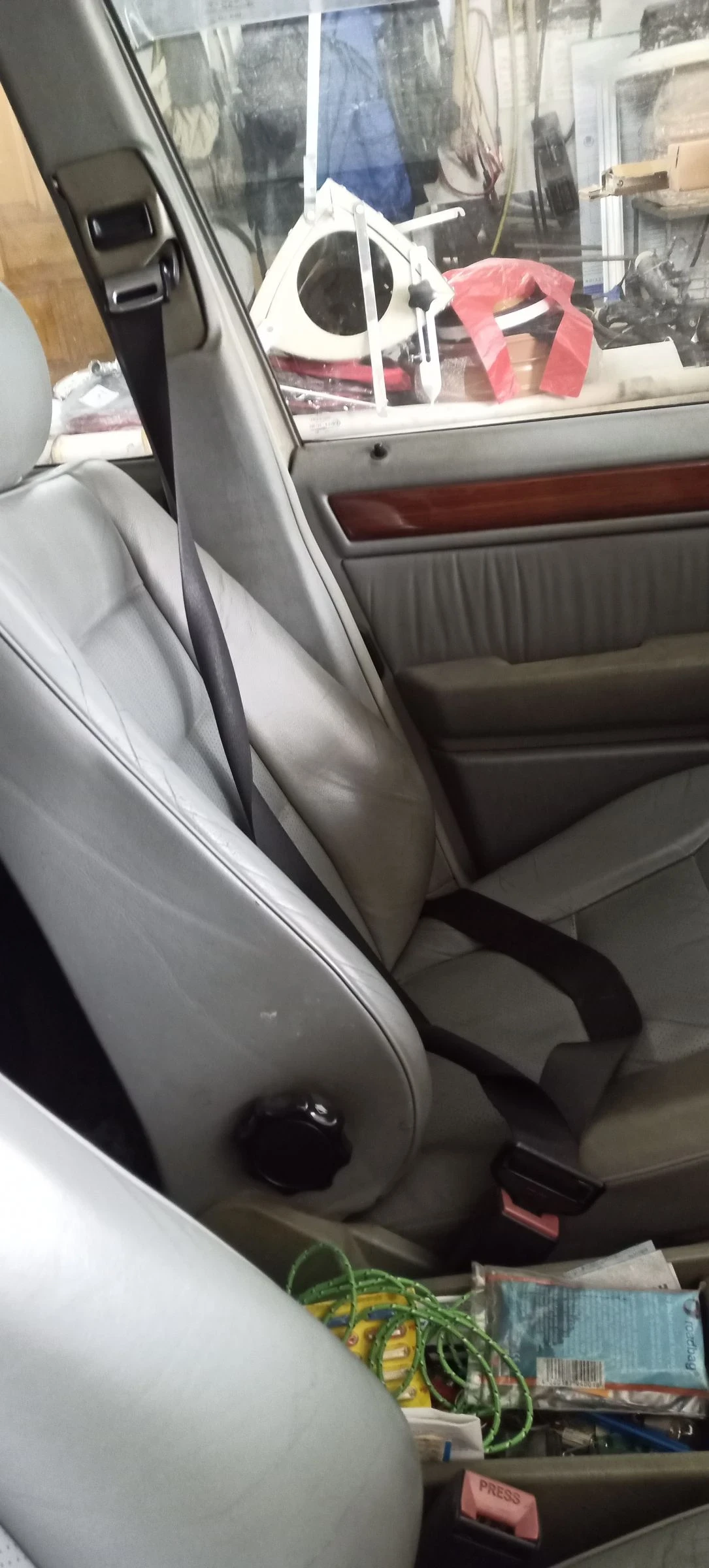 Mercedes-Benz 124 250D, снимка 6 - Автомобили и джипове - 54651413