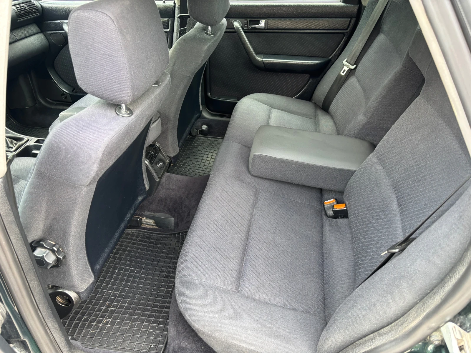 Audi A6 2.5 TDI 116 к.с, снимка 12 - Автомобили и джипове - 54752809