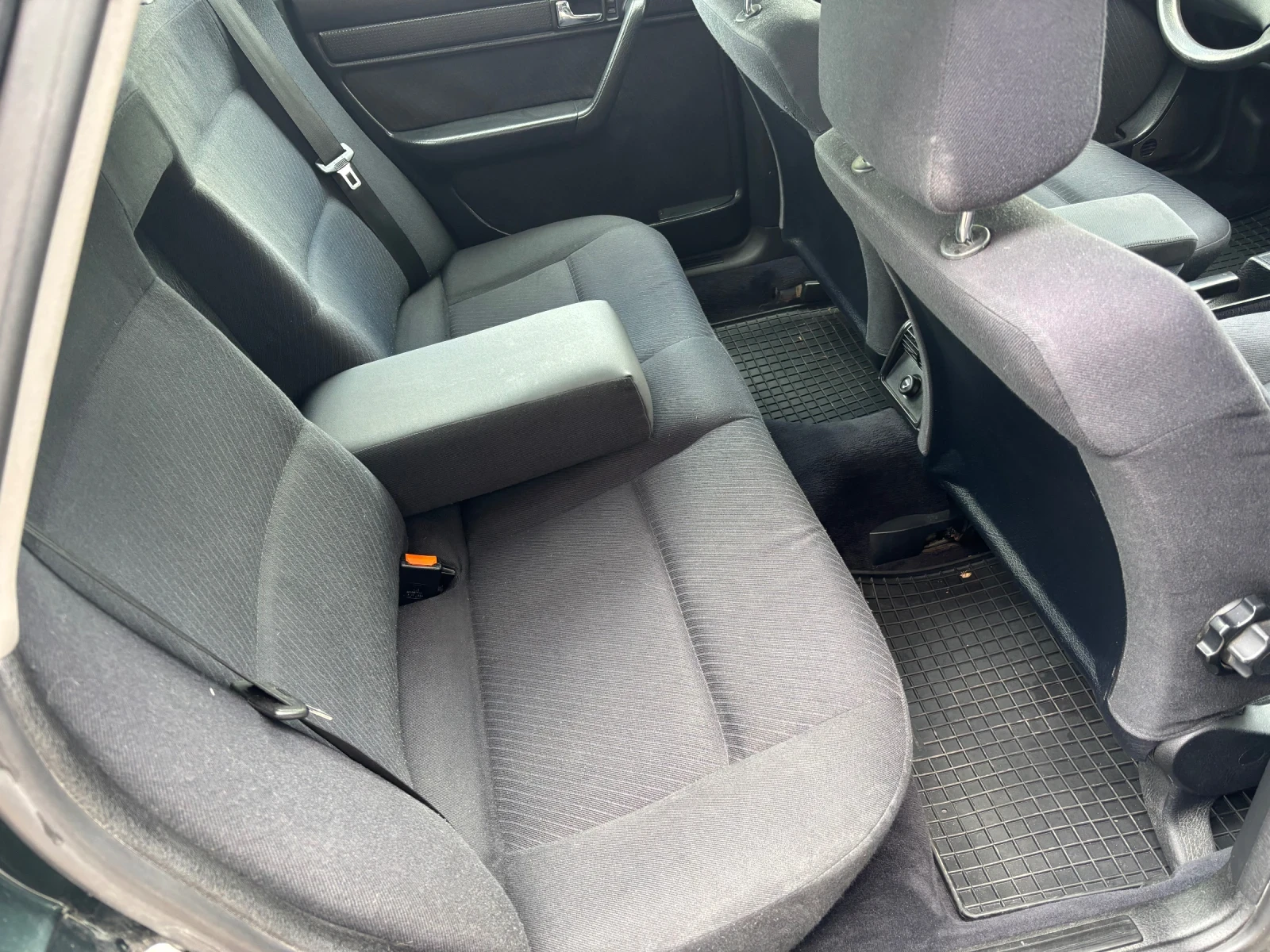 Audi A6 2.5 TDI 116 к.с, снимка 13 - Автомобили и джипове - 54752809