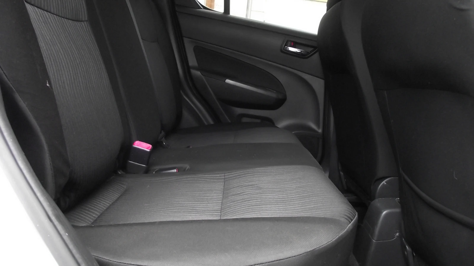 Suzuki Swift 1.3.i.95.k.c.5.100 km.НОВА., снимка 16 - Автомобили и джипове - 54788904