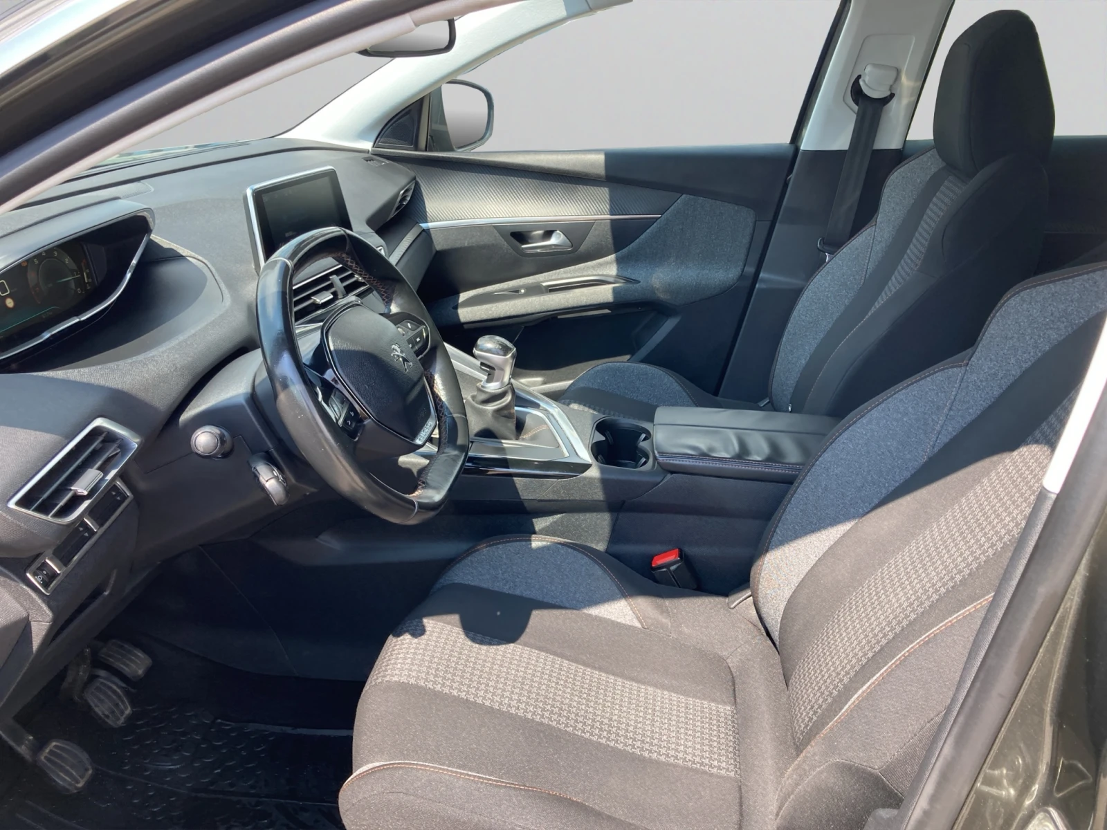Peugeot 3008 NEW ACTIVE 1.2 e-THP 130 BVM6, снимка 9 - Автомобили и джипове - 55008129