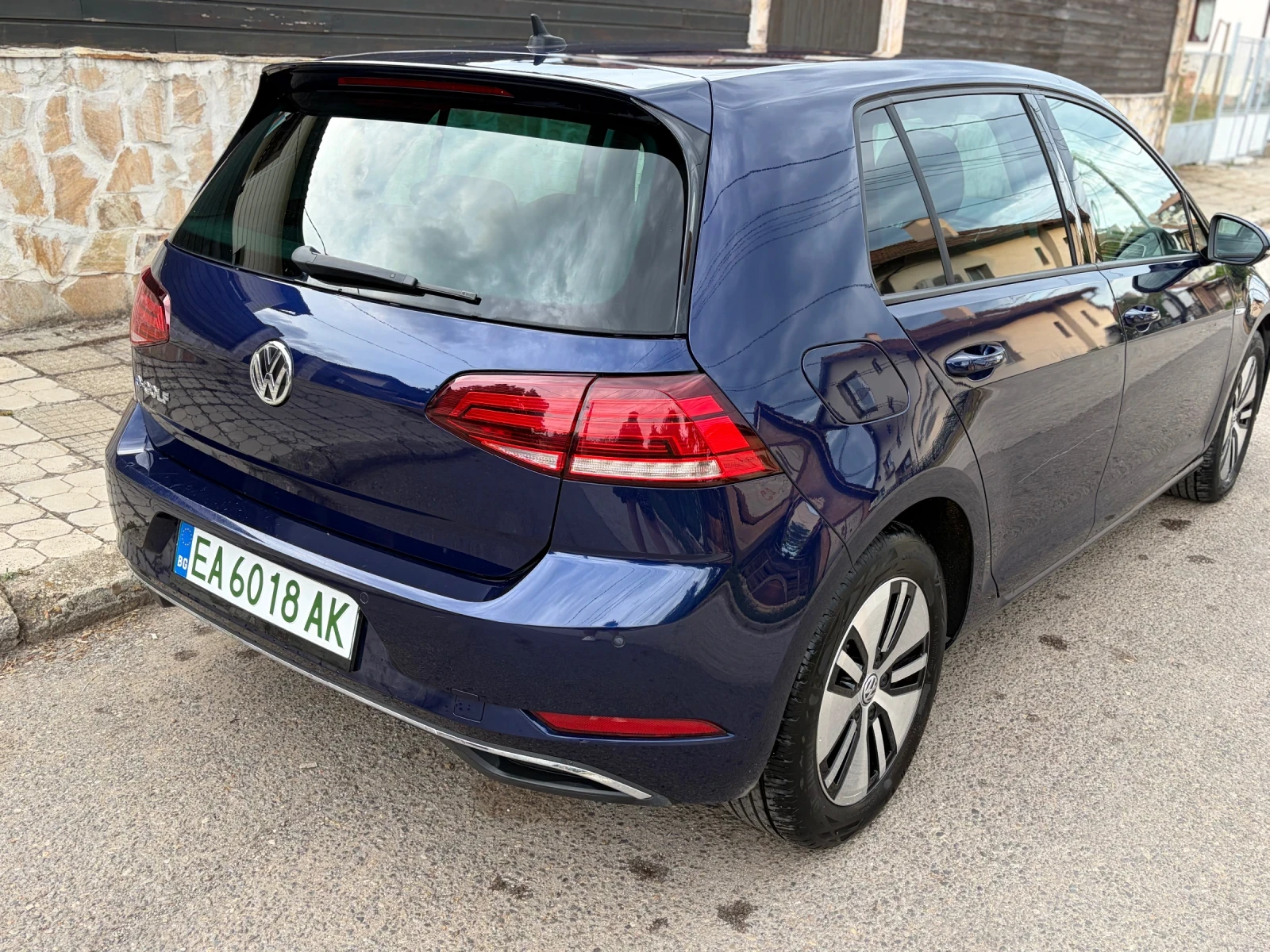 VW Golf, снимка 7 - Автомобили и джипове - 55311578