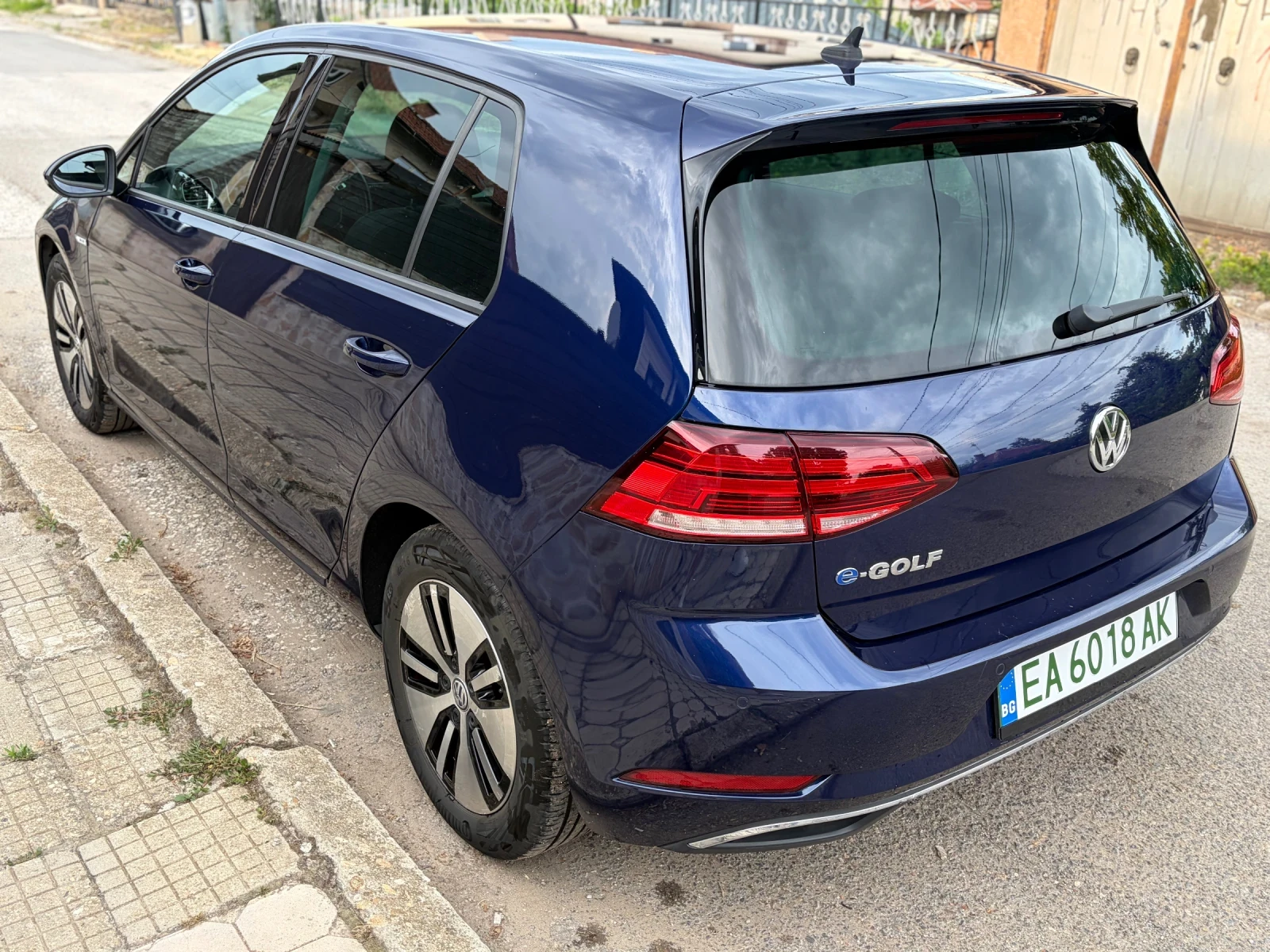 VW Golf, снимка 5 - Автомобили и джипове - 55311578