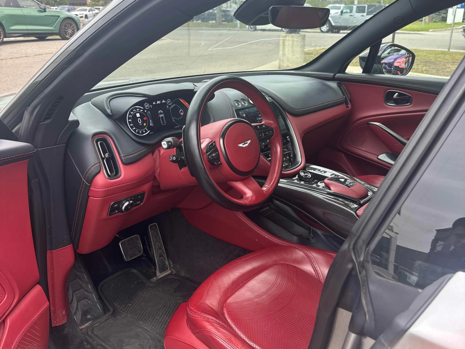Aston Martin DBX 707* CARFAX* ���������* �������* ����������*  | Mobile.bg � ����������� 5