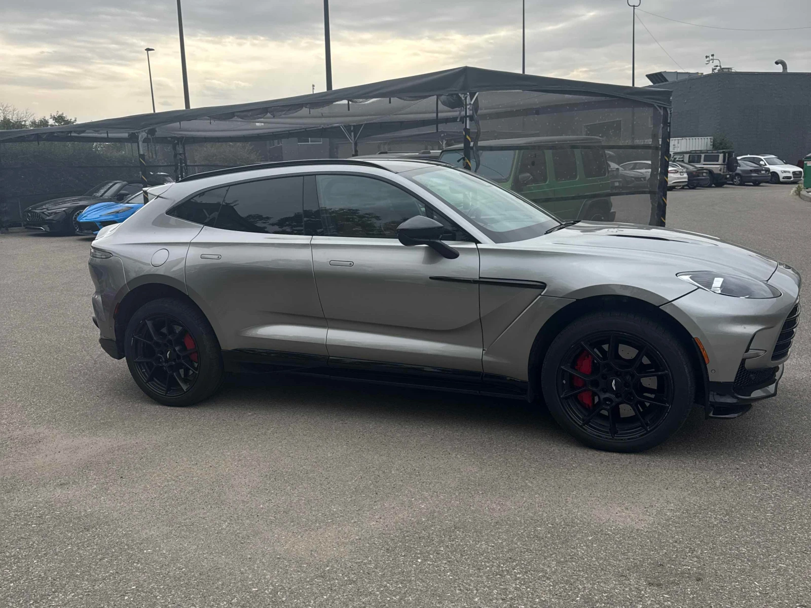 Aston Martin DBX 707* CARFAX* ���������* �������* ����������*  | Mobile.bg � ����������� 3
