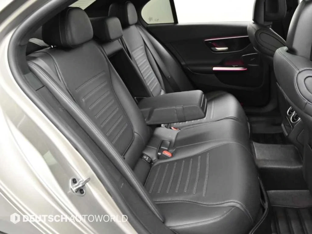 Mercedes-Benz C 300 4MATIC * AMG ПАКЕТ * HEAD UP * 360 * ПАНОРАМА * , снимка 12 - Автомобили и джипове - 56018765