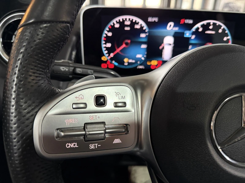 Mercedes-Benz GLC 250 4Matic AMG Line, снимка 9 - Автомобили и джипове - 49821343