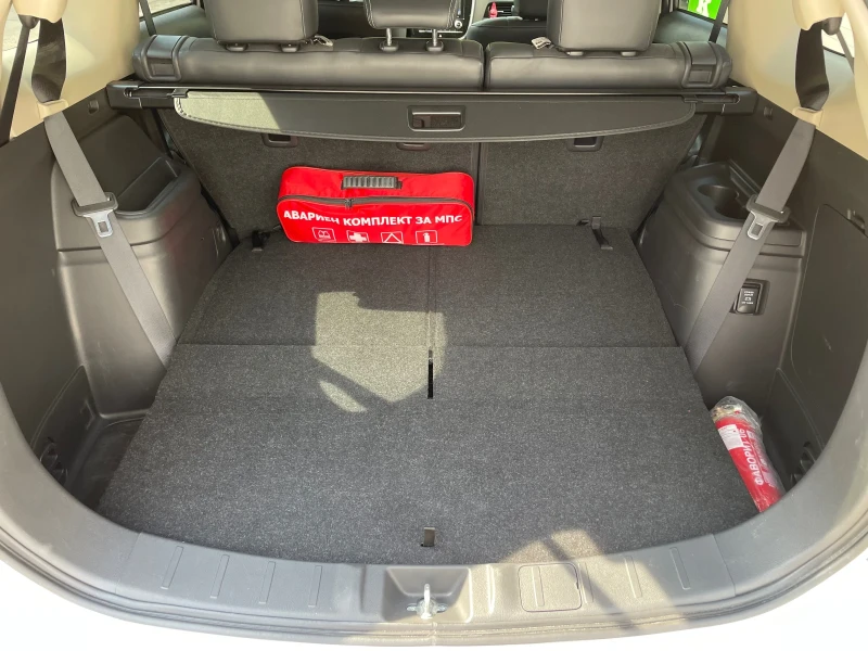 Mitsubishi Outlander, снимка 8 - Автомобили и джипове - 52637583