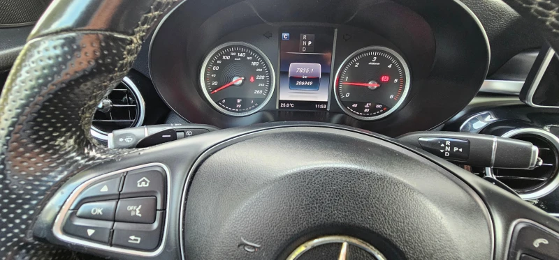 Mercedes-Benz 250 GLC, снимка 12 - Автомобили и джипове - 53261099