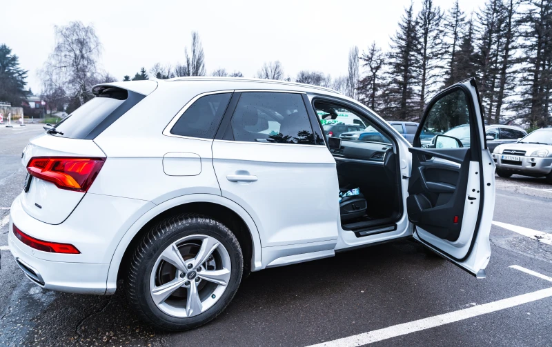 Audi Q5, снимка 16 - Автомобили и джипове - 53263157