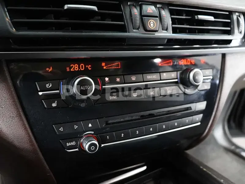 BMW X5 30d xDrive| ПОДГРЕВ| КАМЕРА| ВКЛЮЧЕН ТЕХНОТЕСТ, снимка 8 - Автомобили и джипове - 54431949