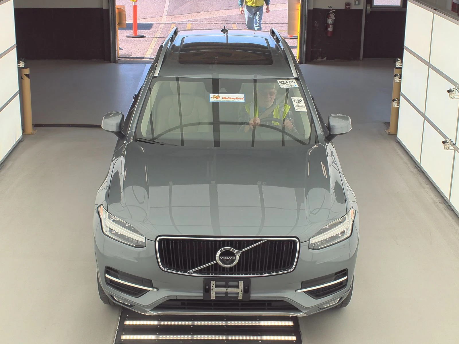 Volvo Xc90 T6 Momentum 7-Passenger - изображение 4