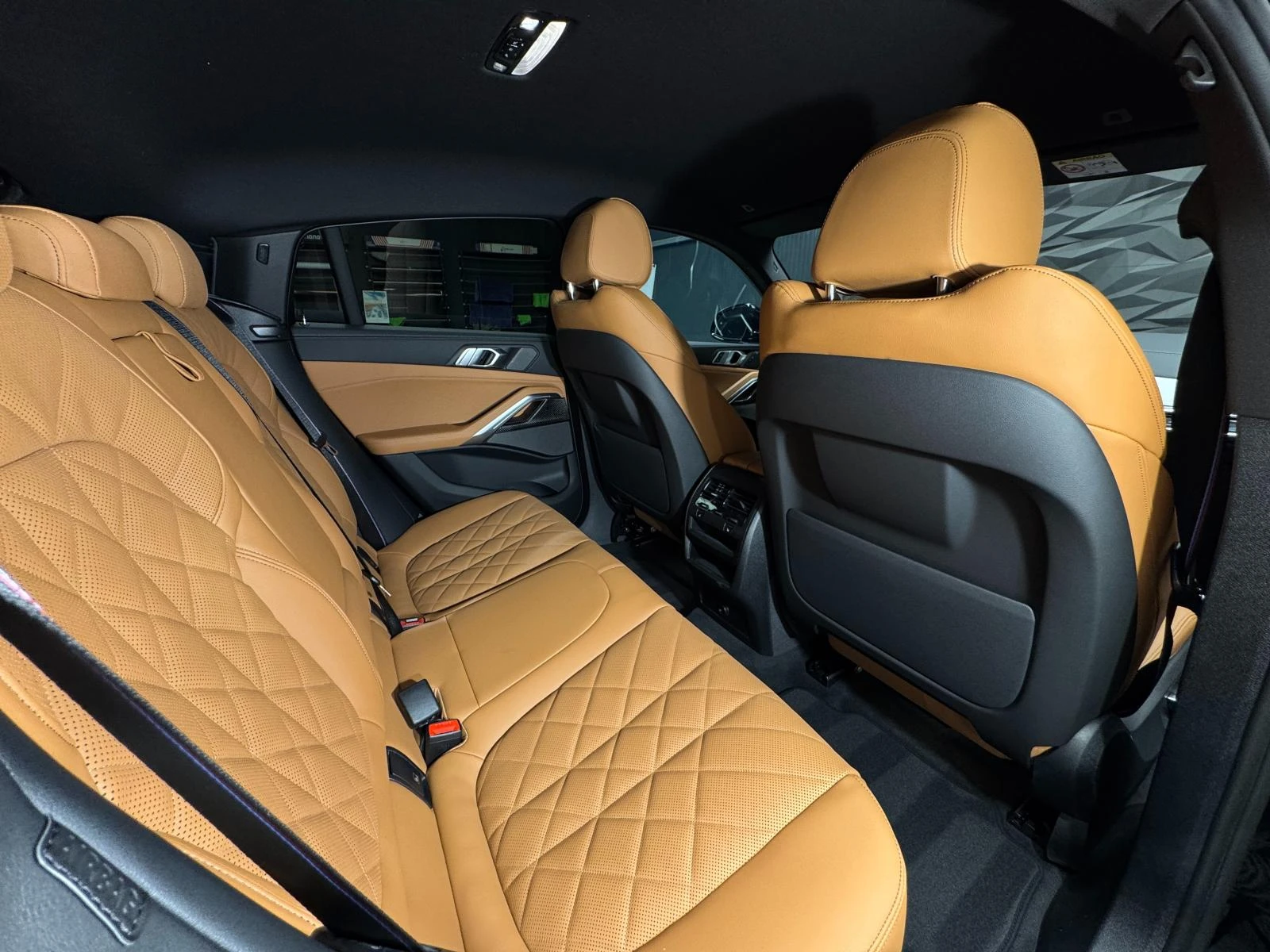 BMW X6 xDrive30d M-pack H&K* 360* Lift* Подгрев - изображение 9