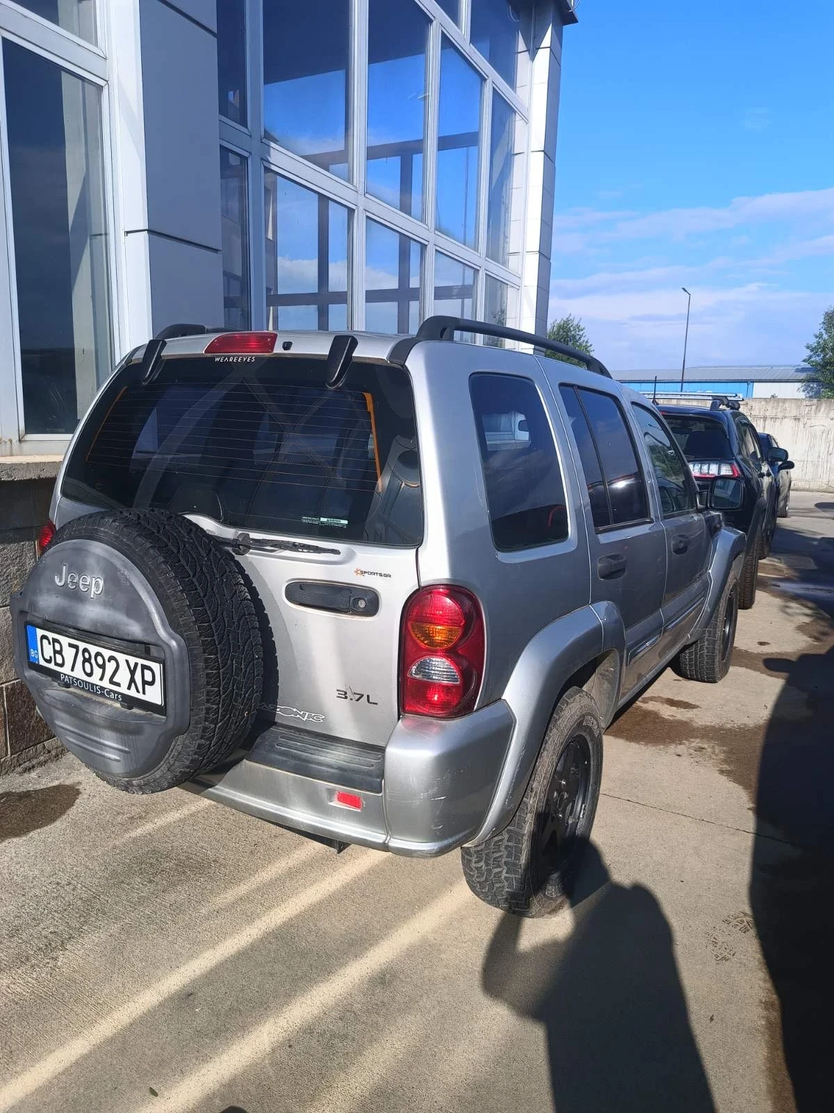Jeep Cherokee  - изображение 6