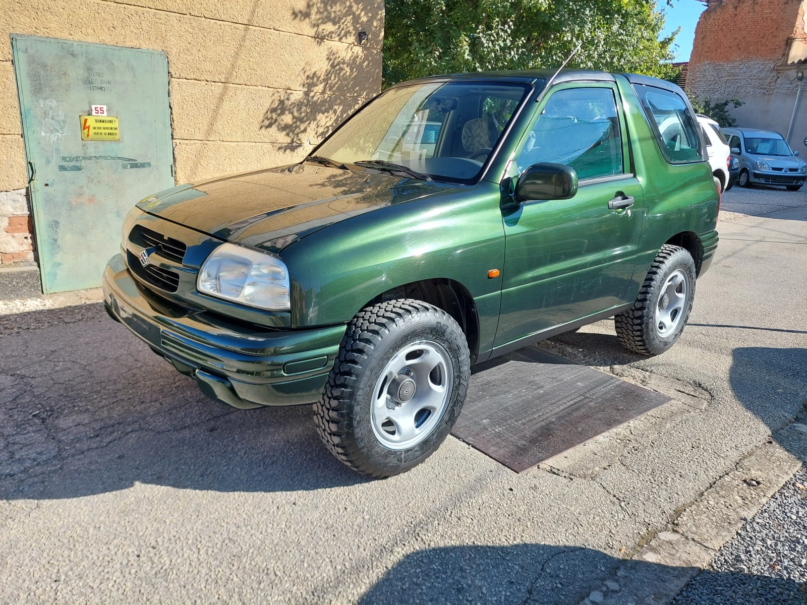 Suzuki Grand vitara 1, 6i--ТОП СЪСТОЯНИЕ - изображение 6