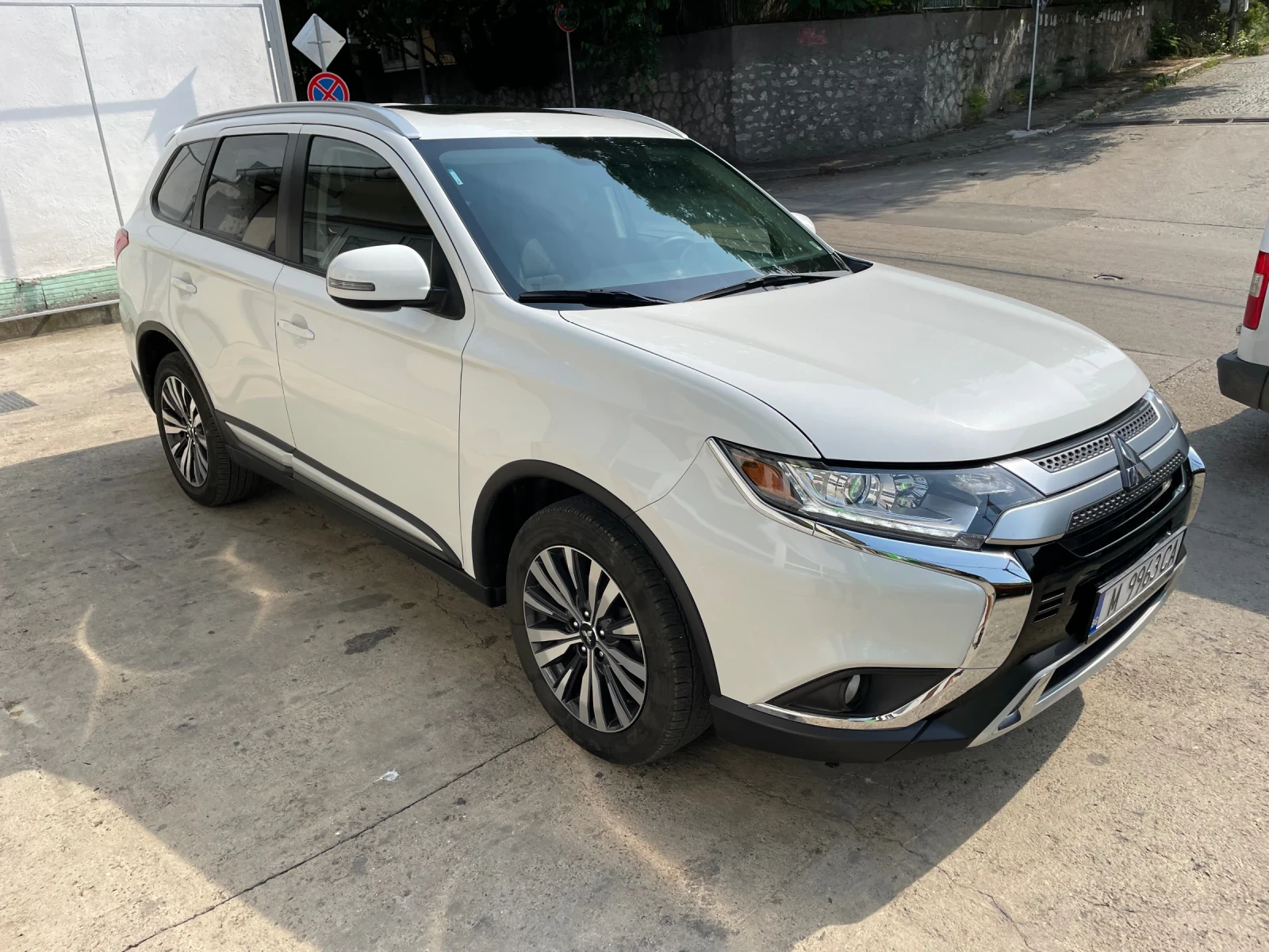 Mitsubishi Outlander  - изображение 2