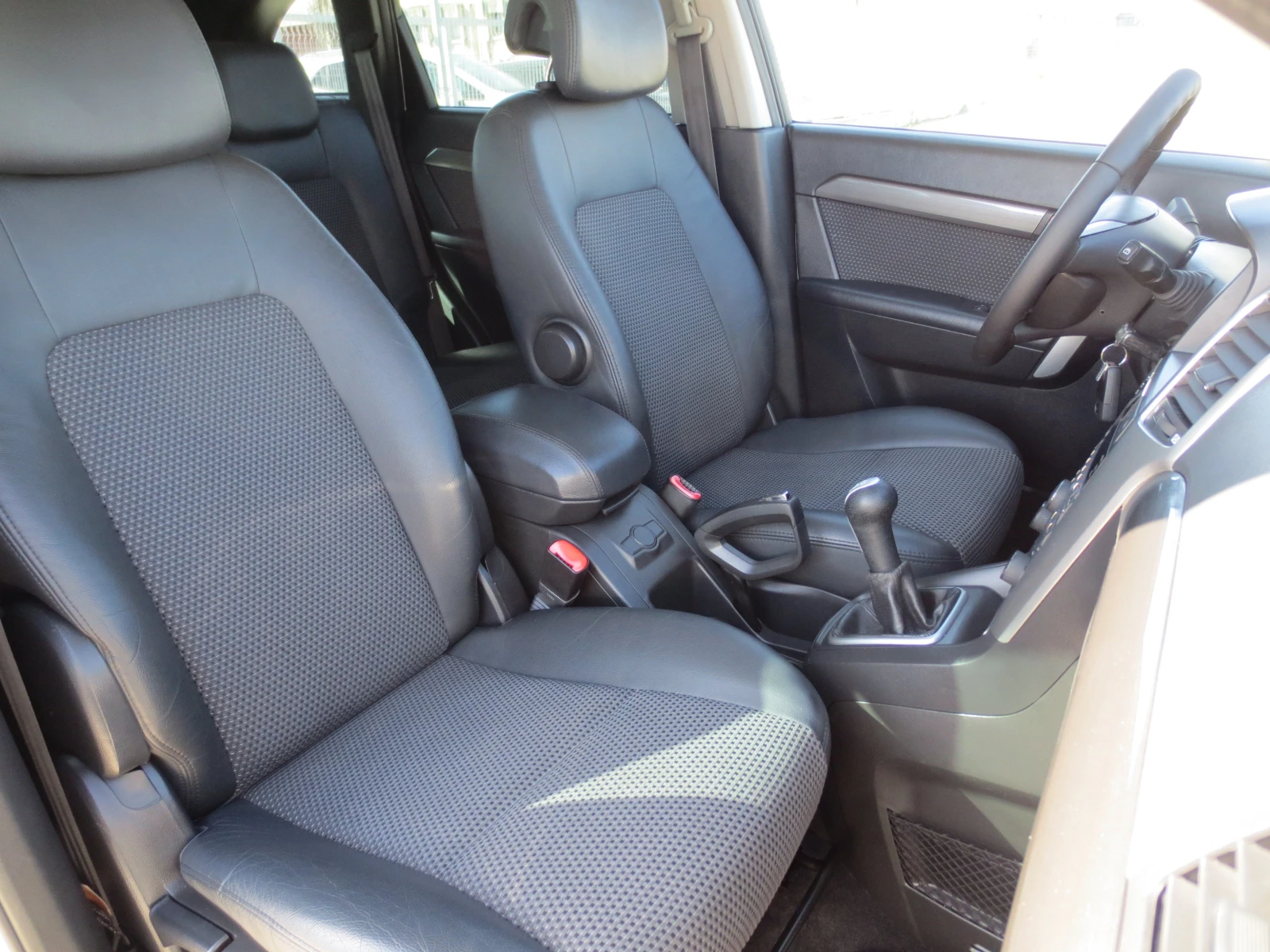 Chevrolet Captiva 2.4 i GPL* 7ms.* , снимка 15 - Автомобили и джипове - 53827020