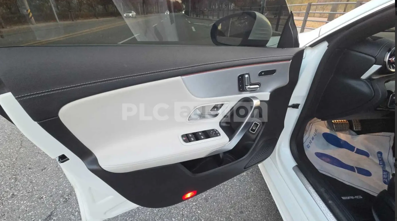 Mercedes-Benz 250 4MATIC, снимка 11 - Автомобили и джипове - 53985805