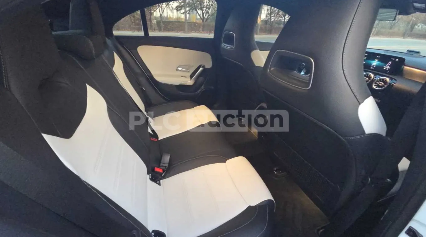 Mercedes-Benz 250 4MATIC, снимка 12 - Автомобили и джипове - 53985805