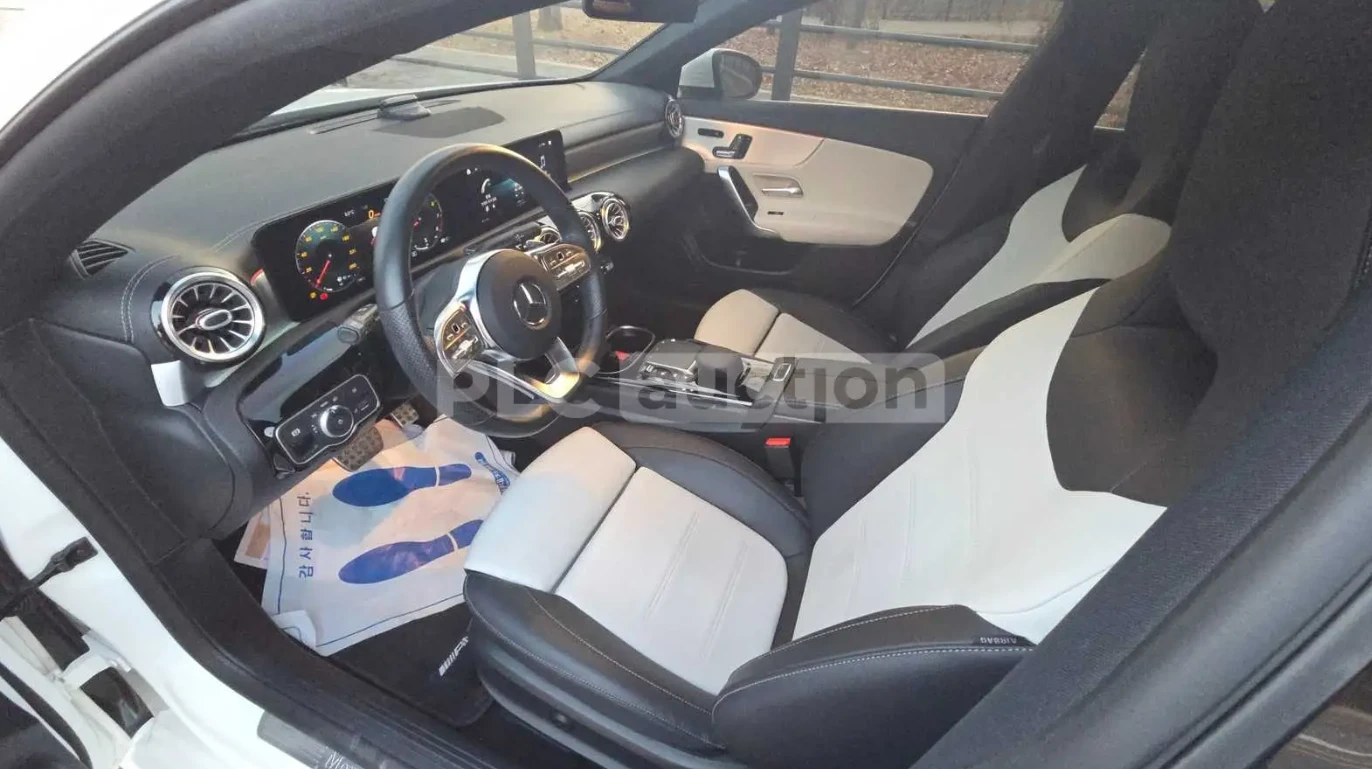 Mercedes-Benz 250 4MATIC, снимка 7 - Автомобили и джипове - 53985805