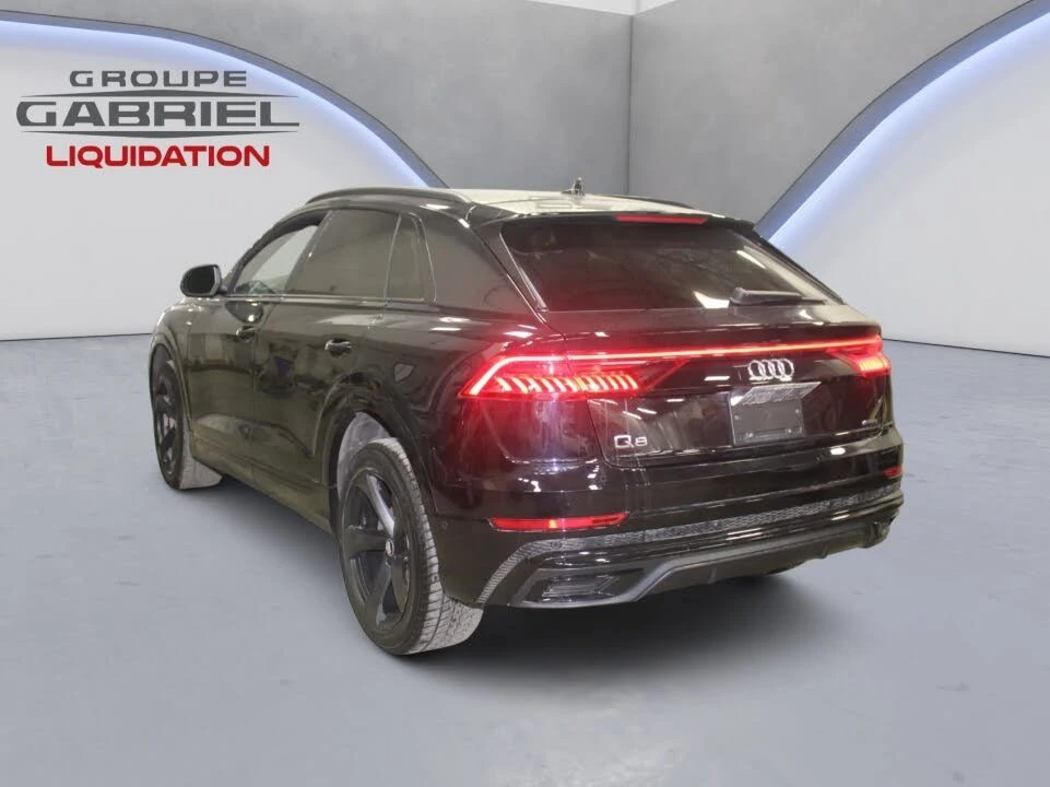 Audi Q8 QUATTRO* ОБДУХВАНЕ* ПАНО* 360* КАМЕРИ* ПОДГРЕВ* , снимка 4 - Автомобили и джипове - 54497147