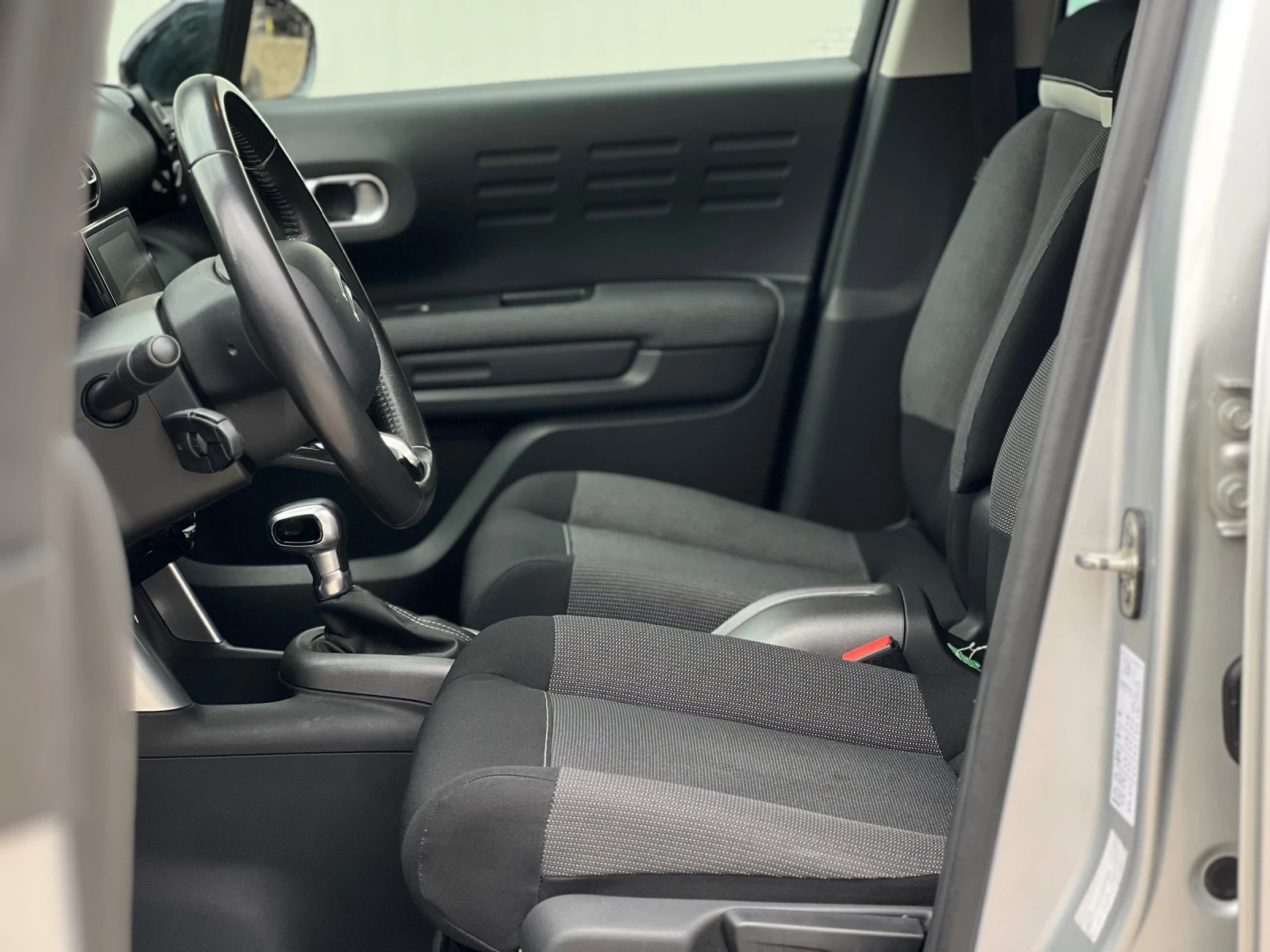 Citroen C3 Aircross 1.2 TURBO AVTOMAT Head Up KEYLESS , снимка 9 - Автомобили и джипове - 54558909