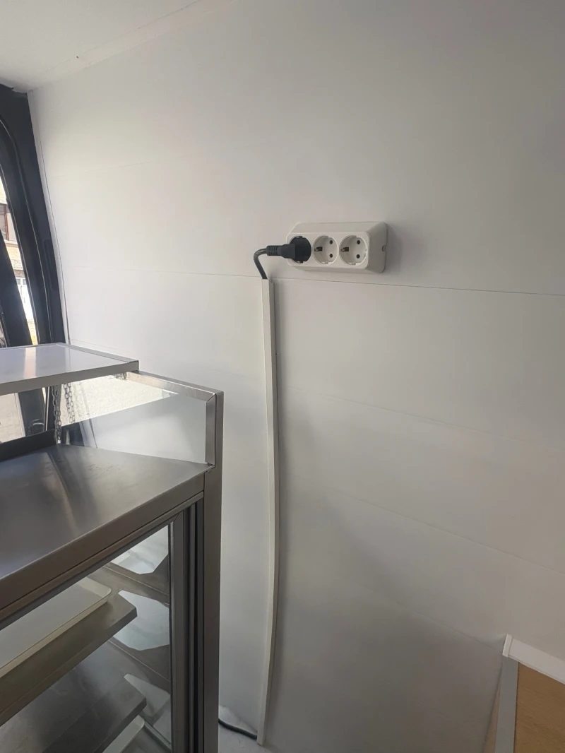 Ford Transit Подвижен магазин, снимка 11 - Бусове и автобуси - 52527319