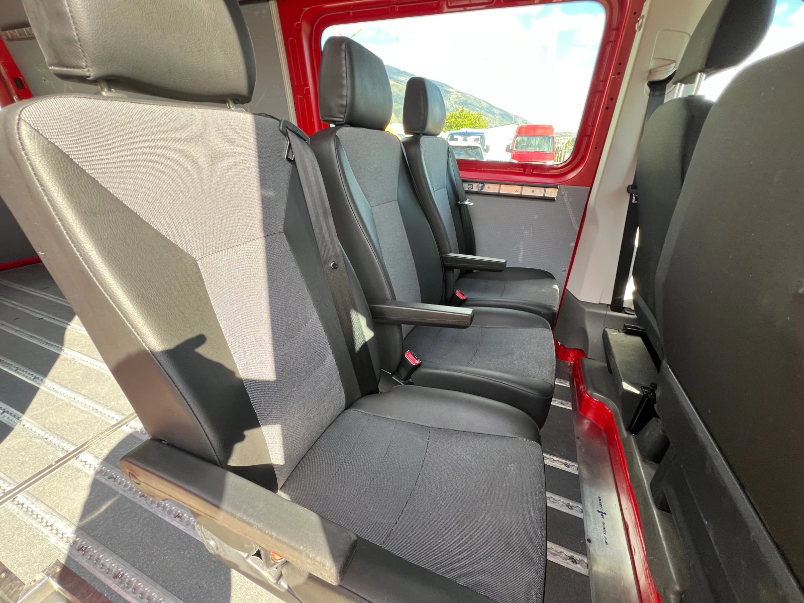 VW Crafter 5+ 1 МЕСТА , MAXI , Клима , ТОВАРОПЪТНИЧЕСКИ - изображение 6