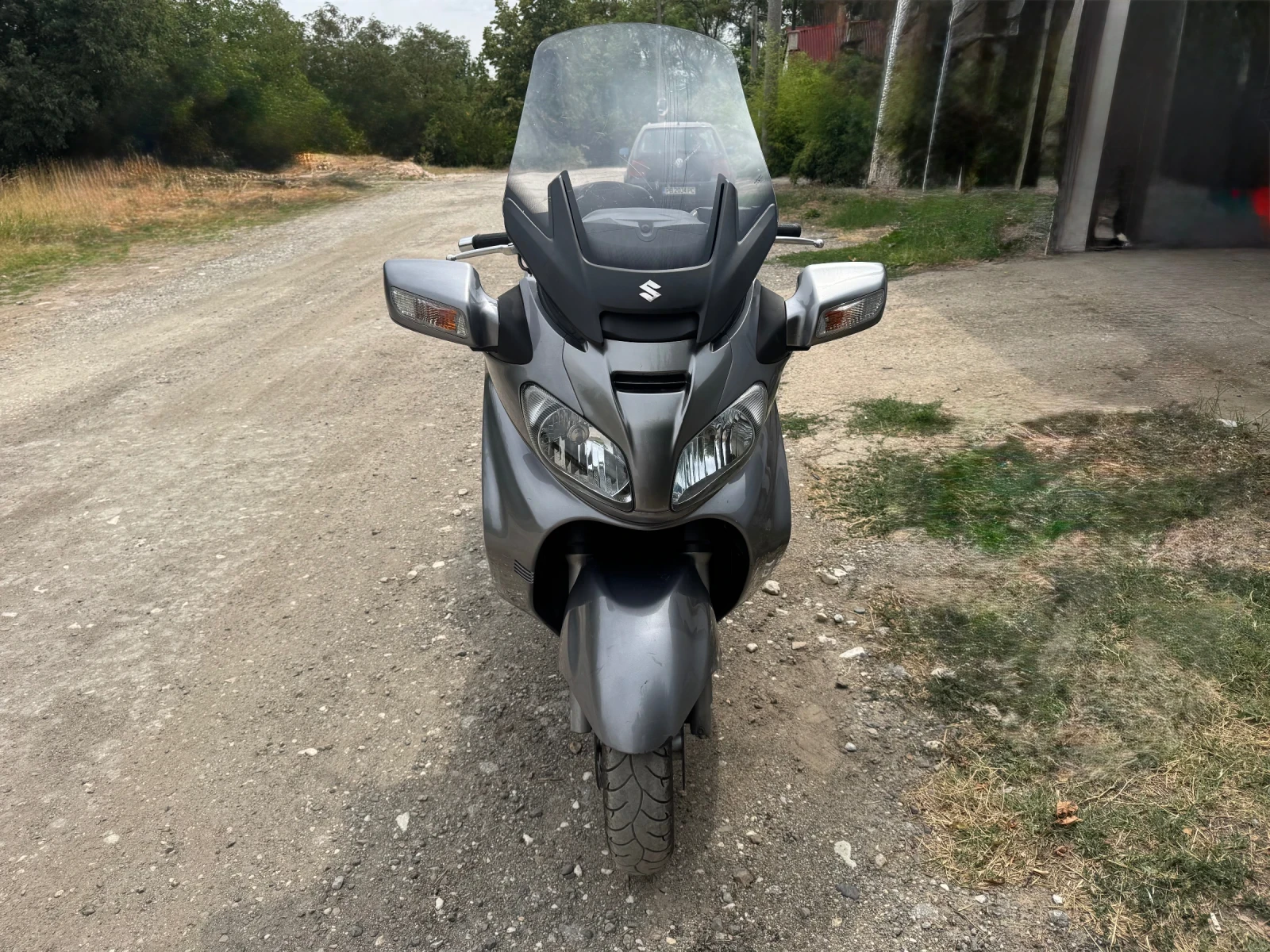 Suzuki Burgman 650 i ABS Executive  - изображение 2