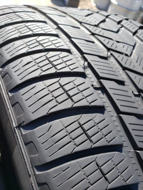 Гуми Зимни 315/40R21, снимка 5