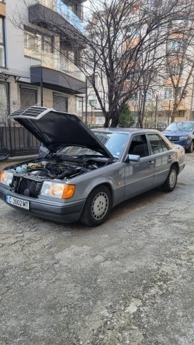 Mercedes-Benz 200, снимка 6