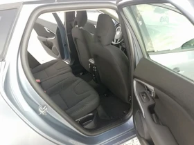 Volvo V40 2.0D KLI AVT 120 - 16800 лв. - 71602601 12