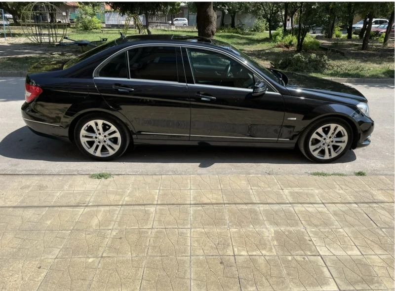 Mercedes-Benz C 220 2.2, ПЕЧКА, ЛЮК, АВАНГАРД ИЗПЪЛНЕНИЕ, снимка 4 - Автомобили и джипове - 47033794