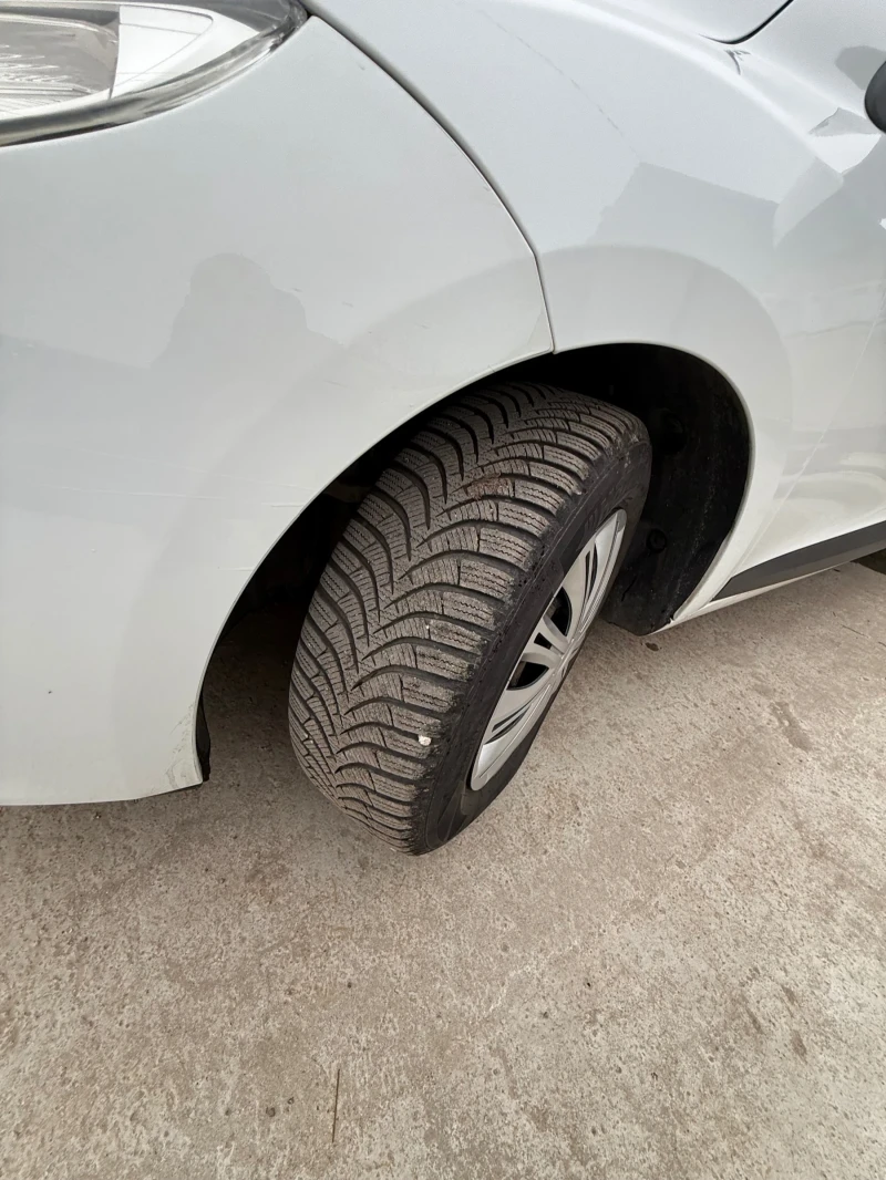 Renault Megane, снимка 13 - Автомобили и джипове - 52575615