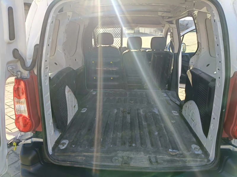 Peugeot Partner 1.6 XDI, снимка 13 - Автомобили и джипове - 52727029