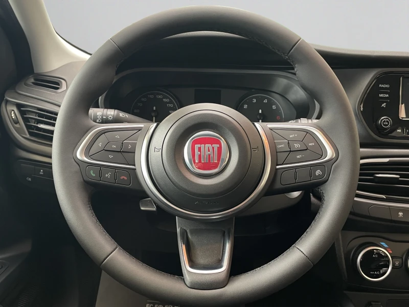 Fiat Tipo MONOTRIM 1.5 MHEV 48V Petrol 130 hp 7-DCT, снимка 10 - Автомобили и джипове - 53089648