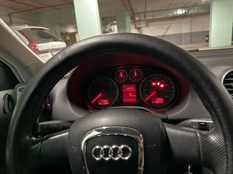 Audi A3 2.0 TDI, снимка 8 - Автомобили и джипове - 53303860
