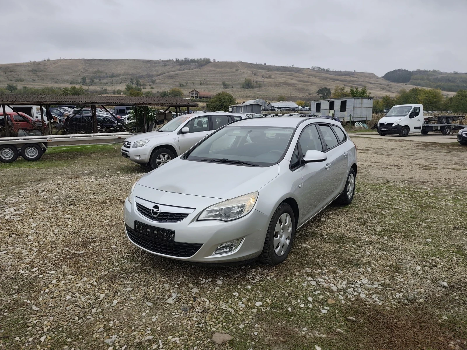 Opel Astra 1.7 CDTI 110к.с., снимка 1