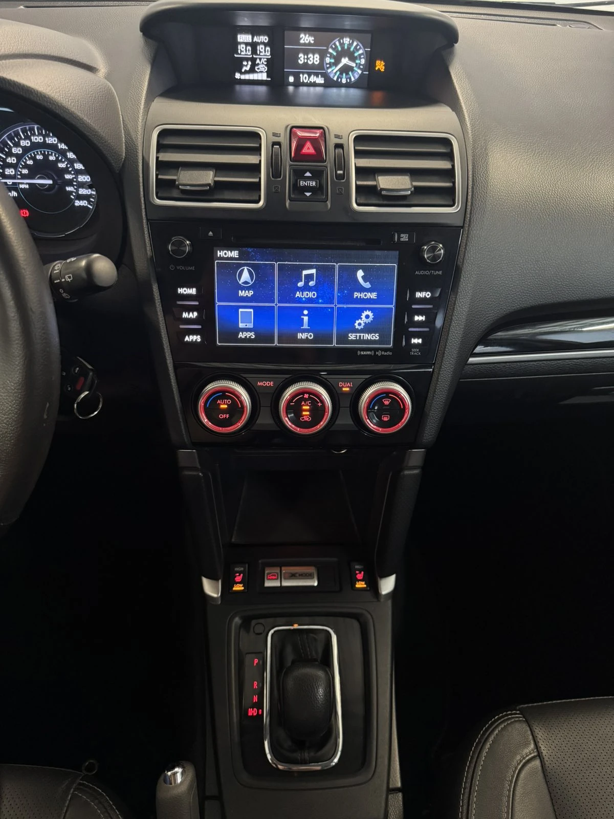 Subaru Forester 2.0XT   241k.c - изображение 10